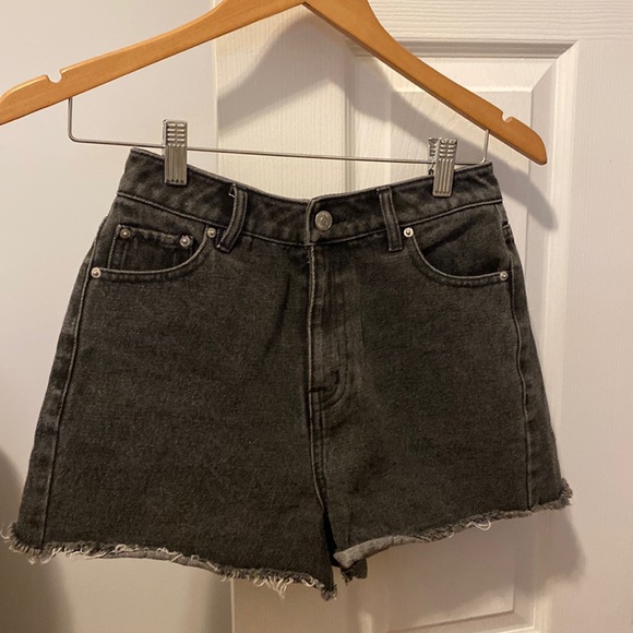 Simons high waisted denim shorts - Picture 1 of 4